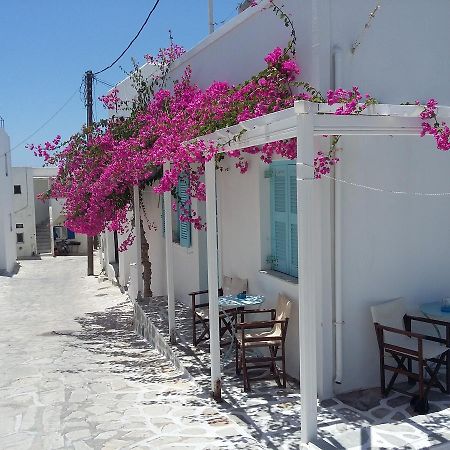 Galanis Place Andíparosz Póli Kültér fotó